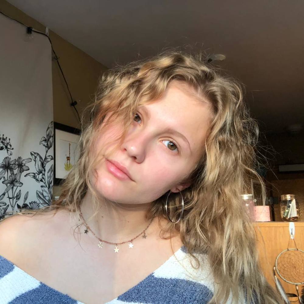 Meet your Posher, Lauren